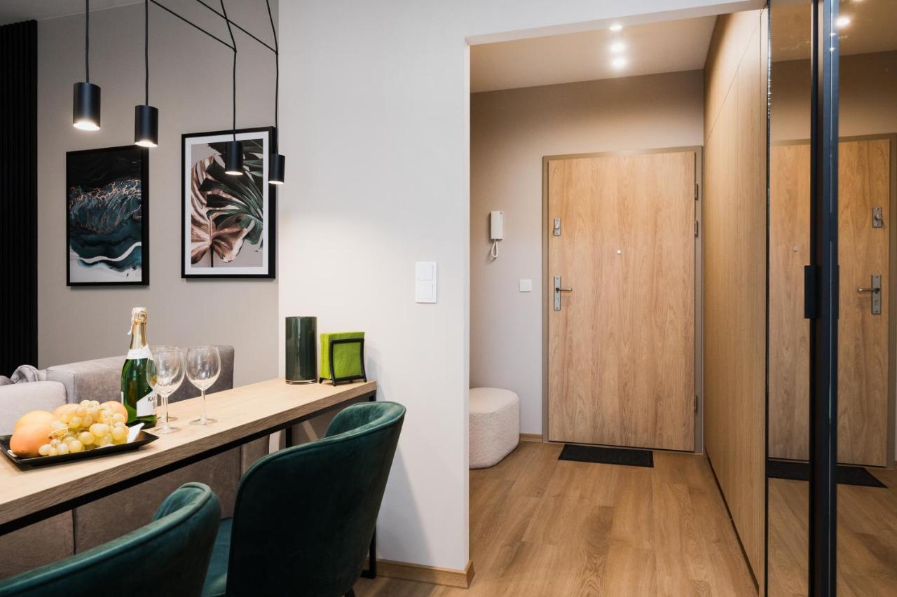 Tauron Arena Apartment With Garage - Krakow Lema ภายนอก รูปภาพ